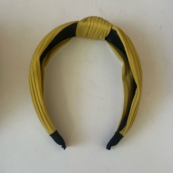 Bundle of Hair Accessories 8 headbands & Kitsch Hair Coils - Picture 4 of 15